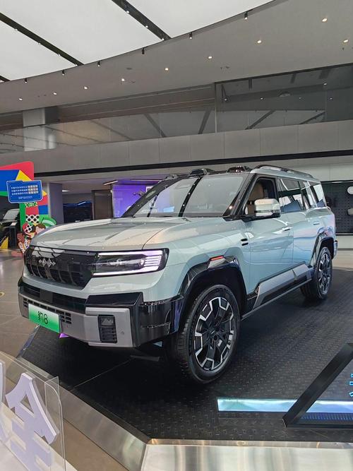 深圳206比亚迪方程豹硬派越野的爆款，英菲尼迪35周年与你共成长